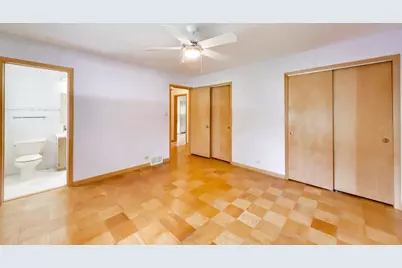 1015 Sherwood Drive, Prospect Heights, IL 60070 - Photo 9