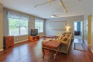 5686 Angouleme Ln, Hoffman Estates, IL 60192 - Photo 13