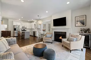 1310 W Fletcher St, Chicago, IL 60657 - Photo 5