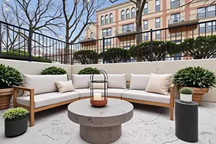 1310 W Fletcher St, Chicago, IL 60657 - Photo 27