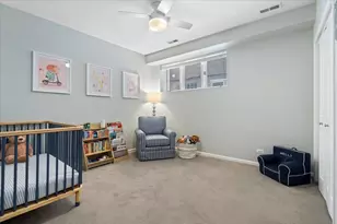 1310 W Fletcher St, Chicago, IL 60657 - Photo 25