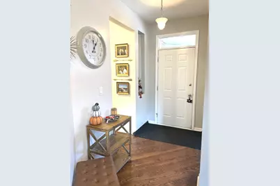 615 W St Johns Place, Addison, IL 60101 - Photo 3