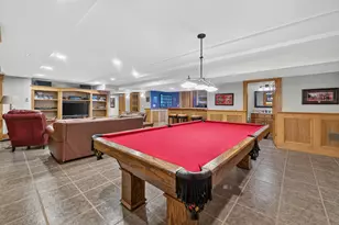 451 Courtney Cir, Sugar Grove, IL 60554 - Photo 67