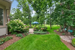 451 Courtney Cir, Sugar Grove, IL 60554 - Photo 77