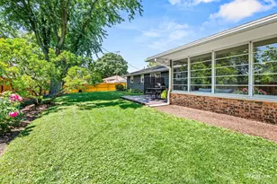 210 Briar Ln, North Aurora, IL 60542 - Photo 25