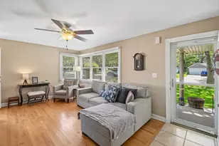 3002 Owl Dr, Rolling Meadows, IL 60008 - Photo 3