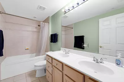 400 McDaniels Circle #405, Clarendon Hills, IL 60514 - Photo 19