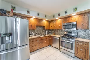 8252 Ashley Ln, Tinley Park, IL 60477 - Photo 5