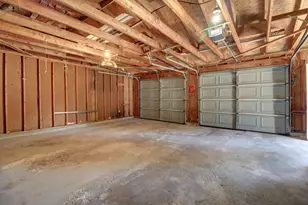 302 W 13th St, Sterling, IL 61081 - Photo 35
