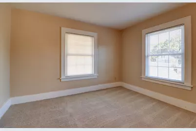 302 W 13th Street, Sterling, IL 61081 - Photo 25