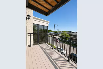 8828 Niles Center Road #301, Skokie, IL 60077 - Photo 17