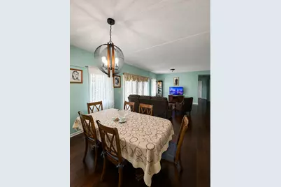 8828 Niles Center Road #301, Skokie, IL 60077 - Photo 5