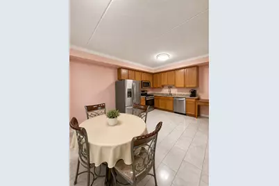 8828 Niles Center Road #301, Skokie, IL 60077 - Photo 3