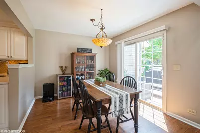 707 Clover Hill Court, Elk Grove Village, IL 60007 - Photo 11