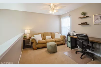 707 Clover Hill Court, Elk Grove Village, IL 60007 - Photo 13