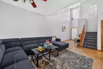949 Tanager Court, Glen Ellyn, IL 60137 - Photo 5