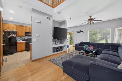 949 Tanager Court, Glen Ellyn, IL 60137 - Photo 3