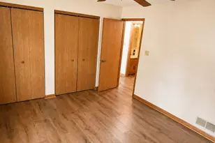 1323 Buell Ave, Joliet, IL 60435 - Photo 7