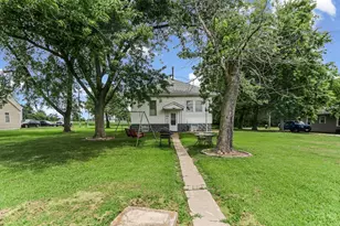 1005 W 7th St, Centralia, IL 62801 - Photo 9