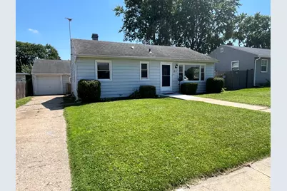 125 Riverside Drive, Montgomery, IL 60538 - Photo 1
