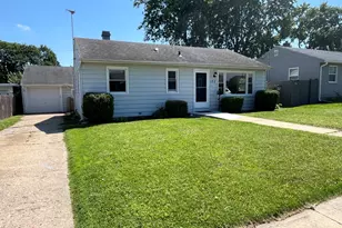 125 Riverside Dr, Montgomery, IL 60538 - Photo 1
