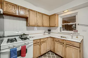 9043 Skokie Blvd, Skokie, IL 60077 - Photo 13