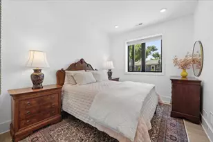 3808 N Lincoln Ave, Chicago, IL 60613 - Photo 17