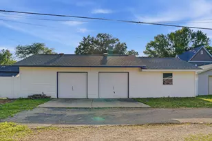 709 S 2nd St, Oregon, IL 61061 - Photo 3
