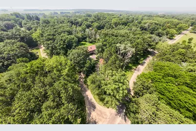 337 N Wild Cherry Drive, Dixon, IL 61021 - Photo 5