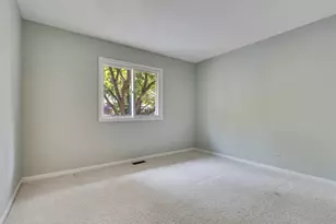 834 Swallow St, Deerfield, IL 60015 - Photo 23