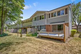 834 Swallow St, Deerfield, IL 60015 - Photo 29