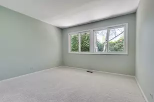 834 Swallow St, Deerfield, IL 60015 - Photo 21