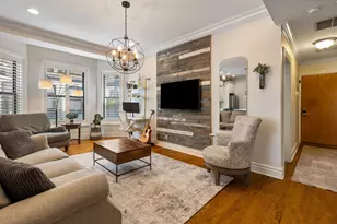 210 W Eugenie St, Chicago, IL 60614 - Photo 3