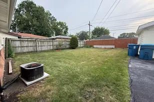 1374 Forest Pl, Calumet City, IL 60409 - Photo 5