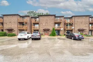 2264 Abbeywood Dr, Lisle, IL 60532 - Photo 1