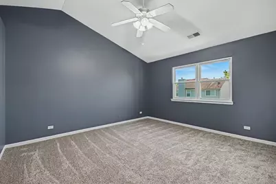 1057 Rosefield Lane, Aurora, IL 60504 - Photo 11