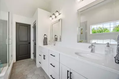 715 Oakwood Drive, Geneva, IL 60134 - Photo 13