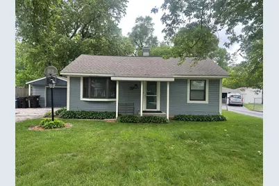 37 S Heather Drive, Crystal Lake, IL 60014 - Photo 1
