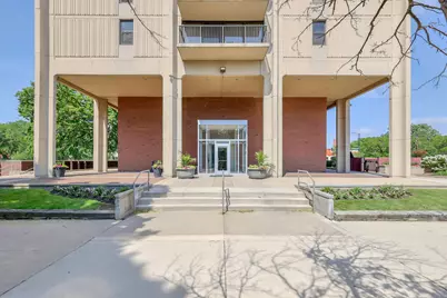 2901 S Michigan Avenue #403, Chicago, IL 60616 - Photo 1