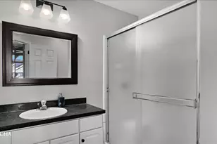 39 S Oakhurst Dr, Aurora, IL 60504 - Photo 13