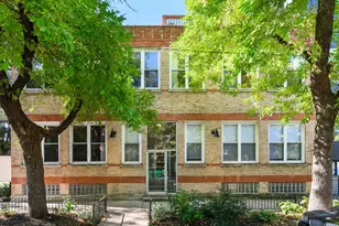 1742 N Winchester Ave, Chicago, IL 60622 - Photo 1