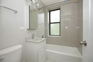 817 W Lakeside Pl, Chicago, IL 60640 - Photo 13