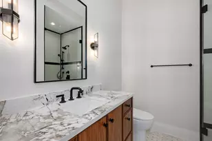 3923 N Janssen Ave, Chicago, IL 60613 - Photo 25