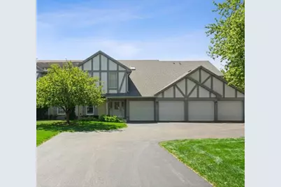 32 W Fern Court #215, Palatine, IL 60067 - Photo 1