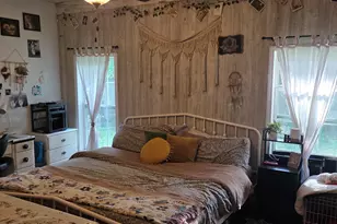 102 W 8th St, Hammond, IL 61929 - Photo 5