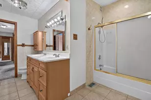 526 Laurel Ave, Romeoville, IL 60446 - Photo 15