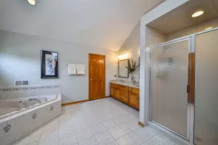 3940 Highknob Cir, Naperville, IL 60564 - Photo 21