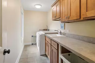 901 Kenton Rd, Deerfield, IL 60015 - Photo 29