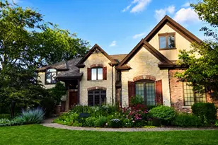 901 Kenton Rd, Deerfield, IL 60015 - Photo 3
