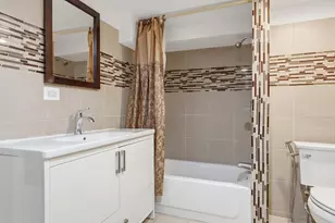 5800 W Giddings St, Chicago, IL 60630 - Photo 23
